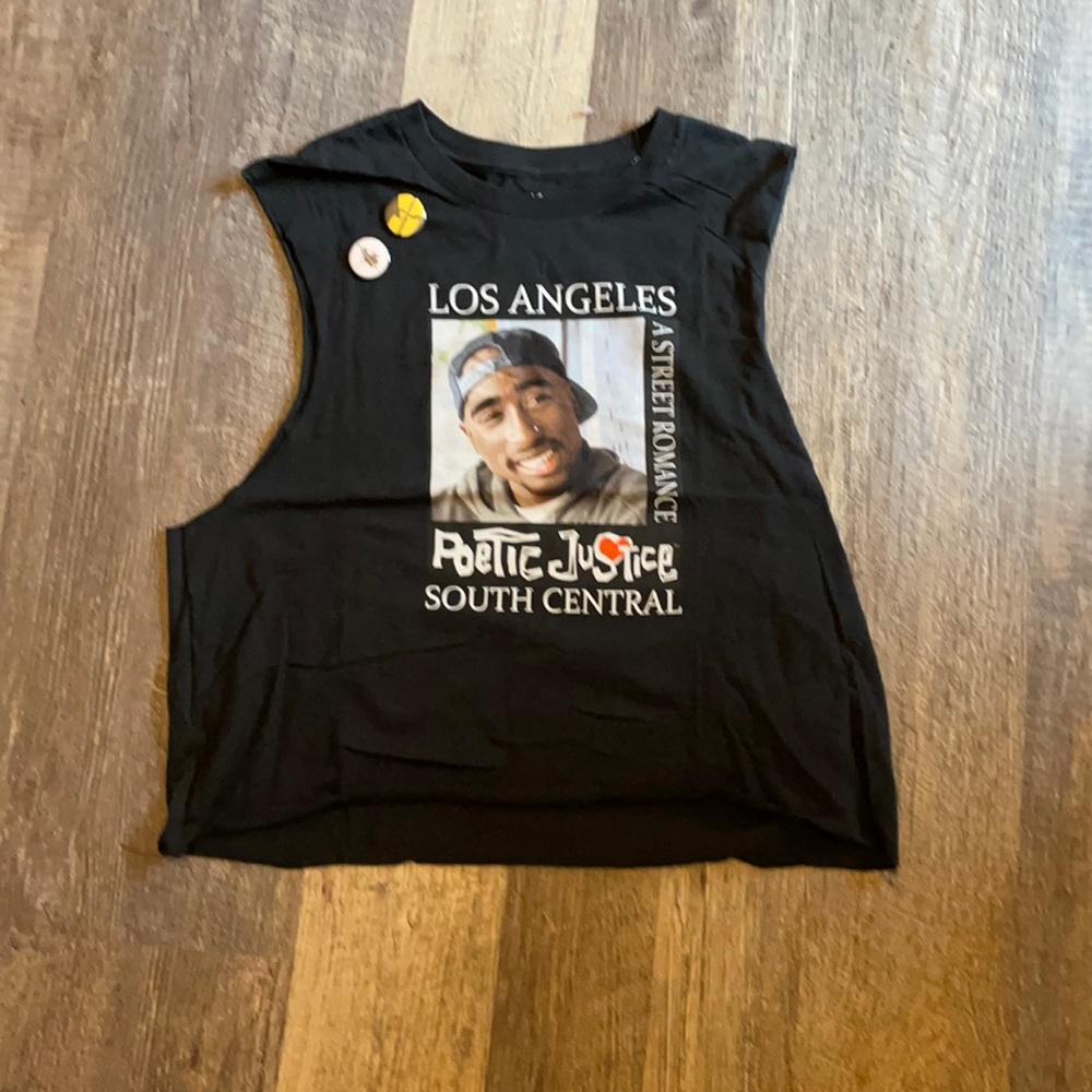 muscle tee